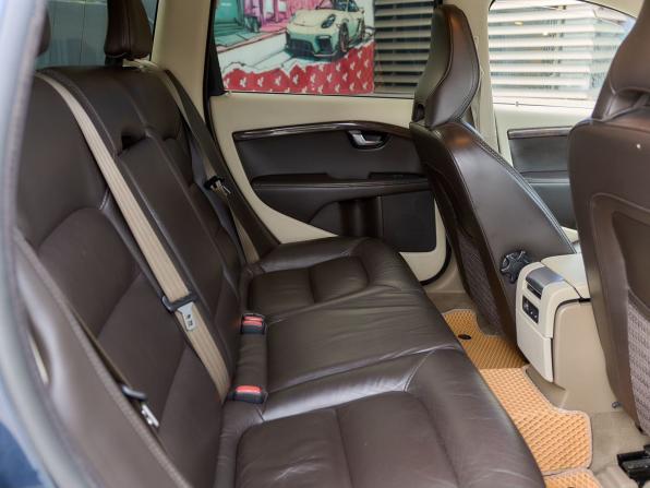 Volvo XC70 II с пробегом 2011 года, цена 1 248 000 рублей, 306390 км, универсал, Автокод Объявления