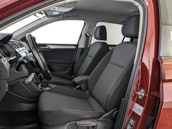 Volkswagen Tiguan II с пробегом 2018 года, цена 2 650 000 рублей, 40235 км, внедорожник, Автокод Объявления