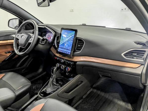 Lada (ВАЗ) Vesta I Рестайлинг (NG) с пробегом 2024 года, цена 1 790 000 рублей, 5333 км, универсал, Автокод Объявления
