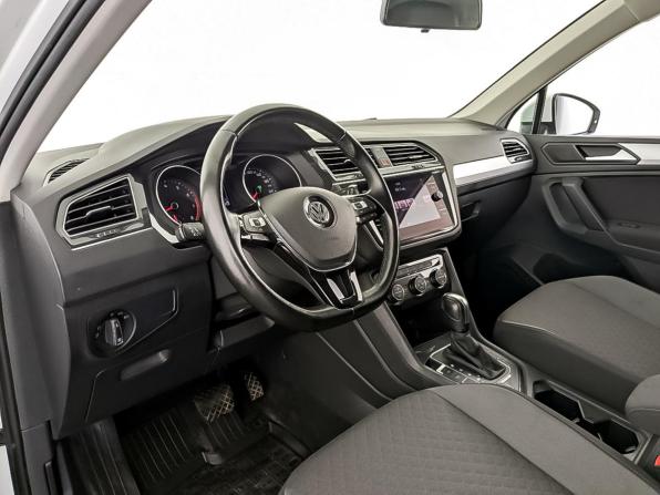 Volkswagen Tiguan II с пробегом 2020 года, цена 2 385 000 рублей, 111039 км, внедорожник, Автокод Объявления