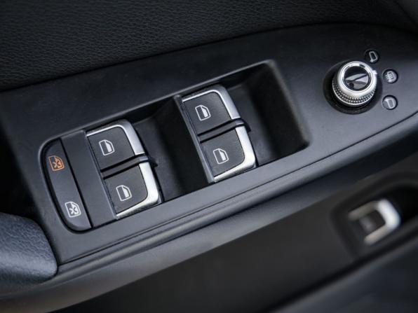Audi A4 IV (B8) Рестайлинг с пробегом 2012 года, цена 1 298 000 рублей, 165899 км, седан, Автокод Объявления