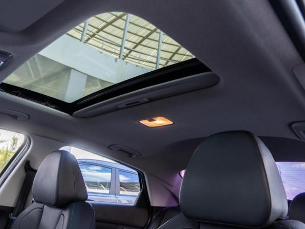 Hyundai Elantra VII (CN7) Рестайлинг с пробегом 2023 года, цена 2 150 000 рублей, 39930 км, седан, Автокод Объявления