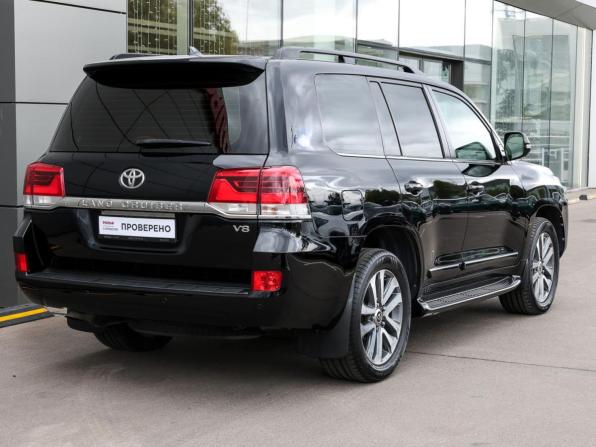 Toyota Land Cruiser 200 Series Рестайлинг 2 с пробегом 2017 года, цена 5 998 000 рублей, 233960 км, внедорожник, Автокод Объявления