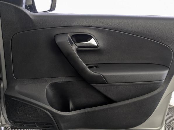 Volkswagen Polo V Рестайлинг с пробегом 2019 года, цена 1 450 000 рублей, 85274 км, седан, Автокод Объявления