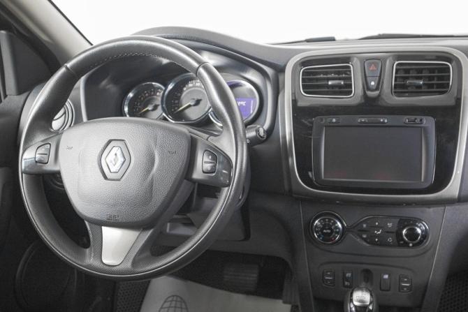 Renault Sandero II с пробегом 2017 года, цена 1 029 000 рублей, 122000 км, хэтчбек, Автокод Объявления