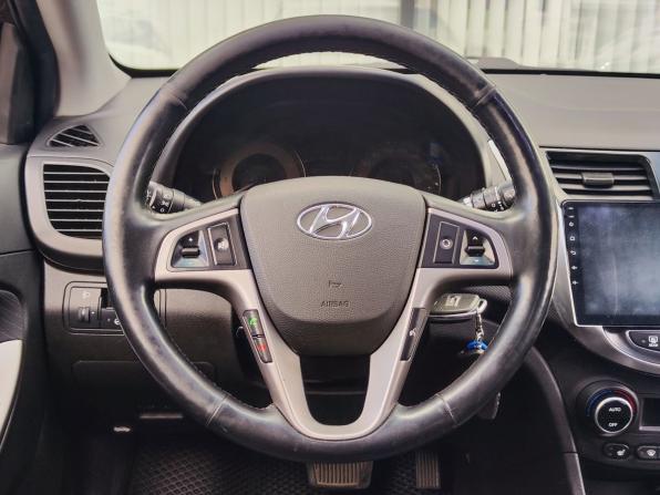 Hyundai Solaris I Рестайлинг с пробегом 2016 года, цена 1 100 000 рублей, 155016 км, седан, Автокод Объявления
