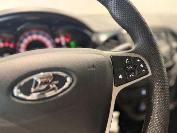 Lada (ВАЗ) Vesta I с пробегом 2019 года, цена 985 000 рублей, 82000 км, седан, Автокод Объявления
