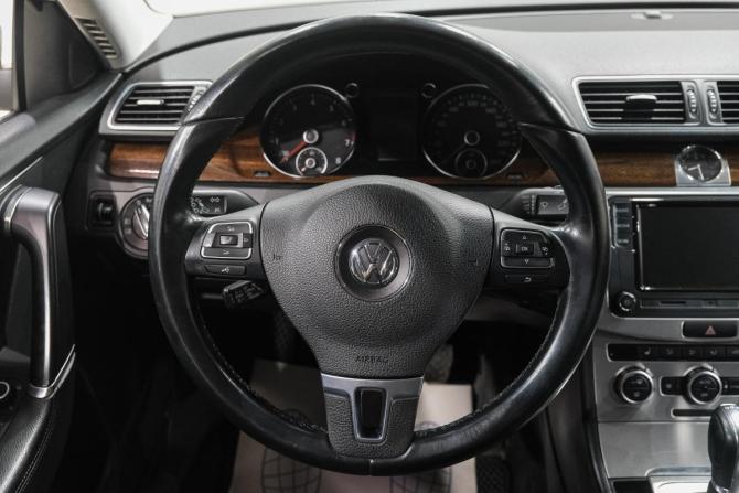 Volkswagen Passat B7 с пробегом 2012 года, цена 1 469 000 рублей, 203300 км, седан, Автокод Объявления