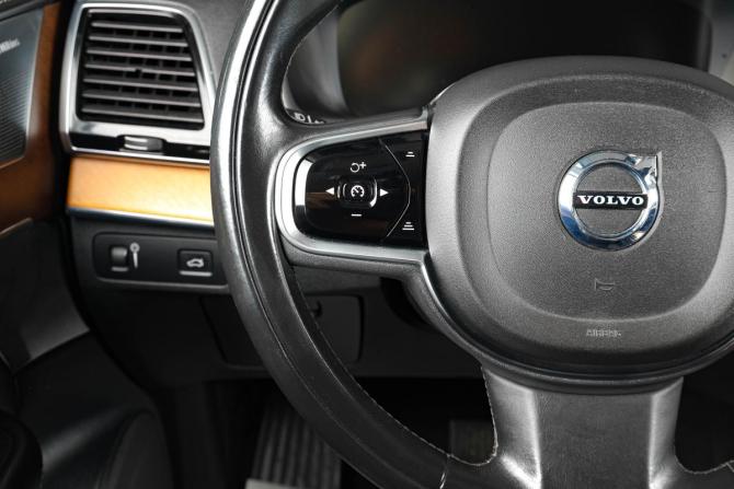 Volvo XC90 II с пробегом 2016 года, цена 3 149 000 рублей, 307000 км, внедорожник, Автокод Объявления
