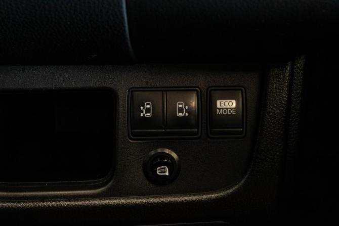 Nissan Serena IV (C26) с пробегом 2011 года, цена 1 418 000 рублей, 109669 км, минивэн, Автокод Объявления
