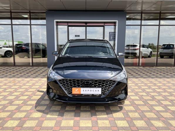 Solaris HS с пробегом 2024 года, цена 1 940 000 рублей, 25000 км, седан, Автокод Объявления