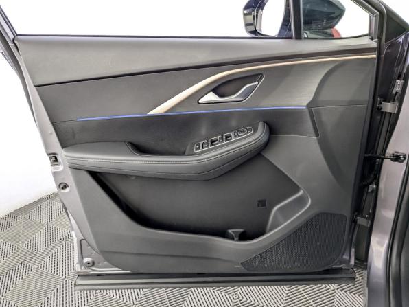 Omoda C5 I с пробегом 2023 года, цена 1 650 000 рублей, 50573 км, внедорожник, Автокод Объявления