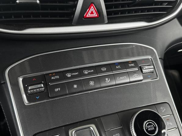 Hyundai Santa Fe IV Рестайлинг с пробегом 2021 года, цена 2 895 000 рублей, 147955 км, внедорожник, Автокод Объявления