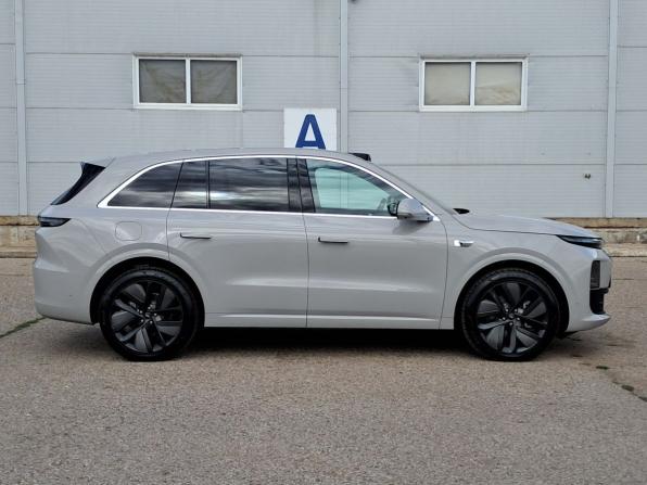 Li Auto (Lixiang) L6 с пробегом 2024 года, цена 6 979 200 рублей, 43 км, внедорожник, Автокод Объявления