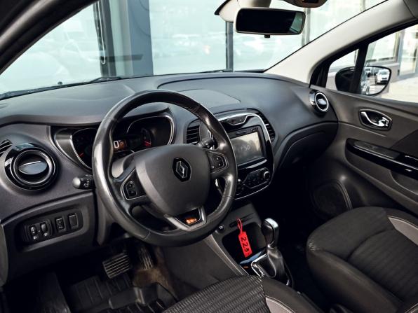 Renault Kaptur I с пробегом 2017 года, цена 1 299 000 рублей, 104325 км, внедорожник, Автокод Объявления