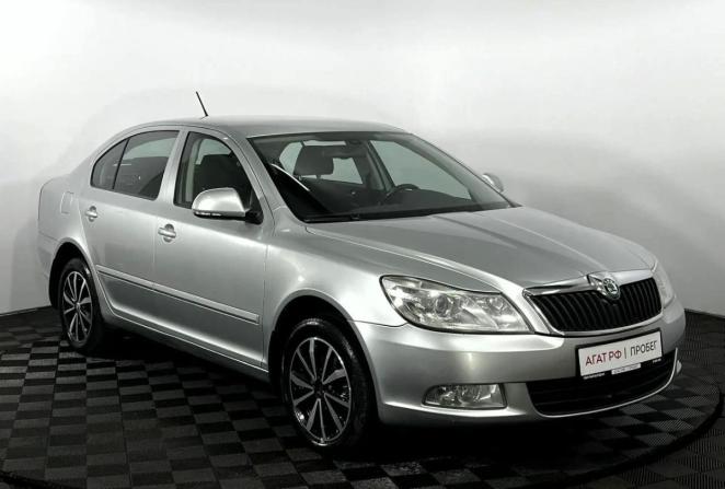 Skoda Octavia II (A5) Рестайлинг с пробегом 2011 года, цена 820 000 рублей, 196000 км, лифтбек, Автокод Объявления