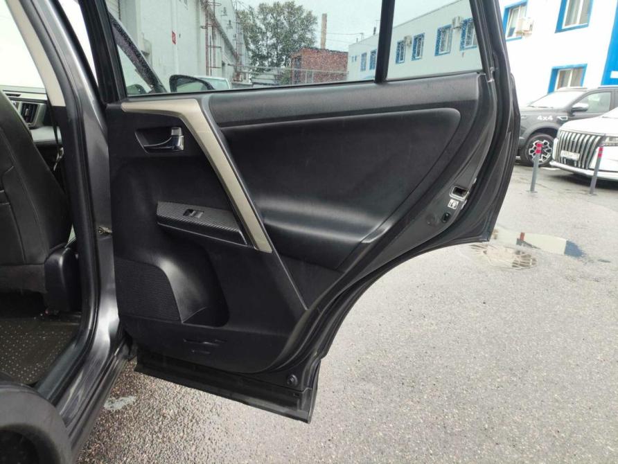 Toyota RAV4 IV (XA40) Санкт-Петербург  - изображение 11