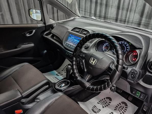 Honda Fit Shuttle I с пробегом 2012 года, цена 970 000 рублей, 183000 км, универсал, Автокод Объявления