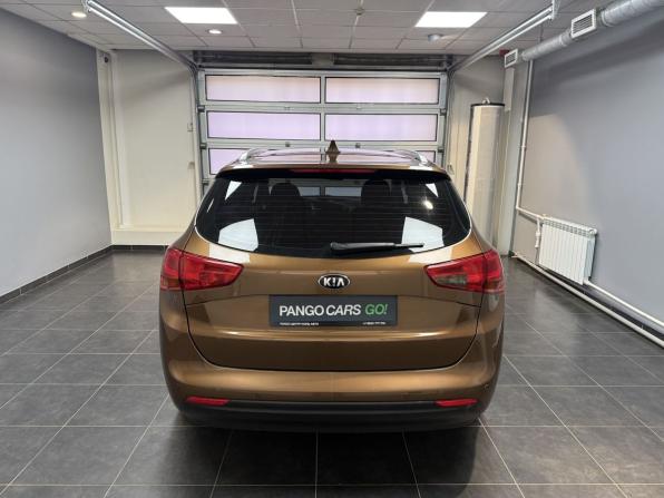Kia Ceed II Рестайлинг с пробегом 2017 года, цена 1 450 000 рублей, 92185 км, универсал, Автокод Объявления
