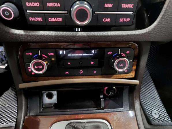Volkswagen Touareg II с пробегом 2014 года, цена 2 730 000 рублей, 165592 км, внедорожник, Автокод Объявления