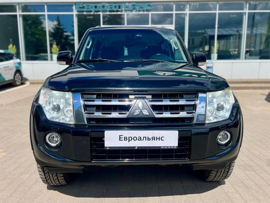 Mitsubishi Pajero IV Рестайлинг 1 Великий Новгород  - изображение 2