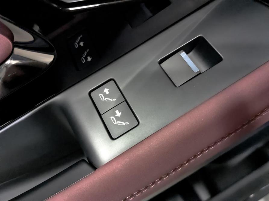 Land Rover Range Rover Evoque II Рестайлинг Санкт-Петербург  - изображение 30