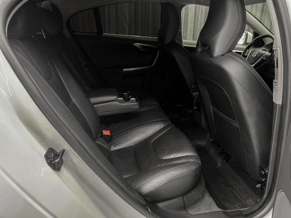 Volvo S60 II с пробегом 2012 года, цена 920 000 рублей, 180903 км, седан, Автокод Объявления