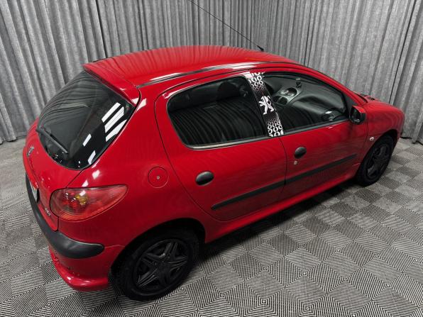 Peugeot 206 с пробегом 2006 года, цена 300 000 рублей, 198216 км, хэтчбек, Автокод Объявления