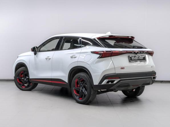 Omoda C5 I с пробегом 2023 года, цена 1 710 000 рублей, 62745 км, внедорожник, Автокод Объявления