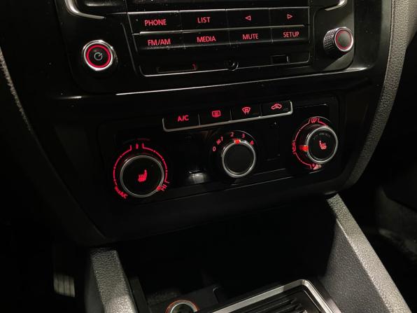 Volkswagen Jetta VI Рестайлинг с пробегом 2016 года, цена 1 240 000 рублей, 172965 км, седан, Автокод Объявления