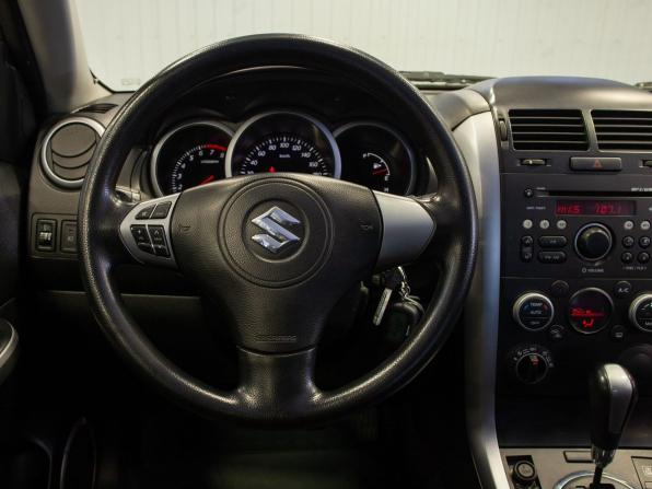 Suzuki Grand Vitara II Рестайлинг с пробегом 2010 года, цена 1 060 000 рублей, 202728 км, внедорожник, Автокод Объявления