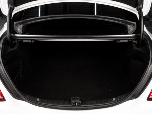 Mercedes-Benz C-Класс IV (W205) с пробегом 2016 года, цена 2 619 000 рублей, 143357 км, седан, Автокод Объявления