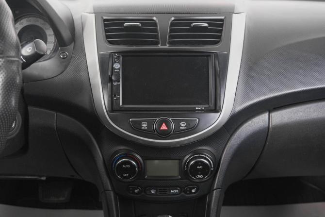 Hyundai Solaris I с пробегом 2012 года, цена 799 000 рублей, 207453 км, седан, Автокод Объявления