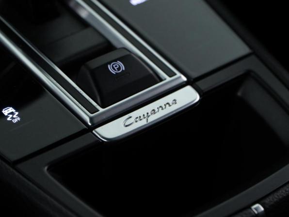 Porsche Cayenne III с пробегом 2021 года, цена 8 897 900 рублей, 61772 км, внедорожник, Автокод Объявления