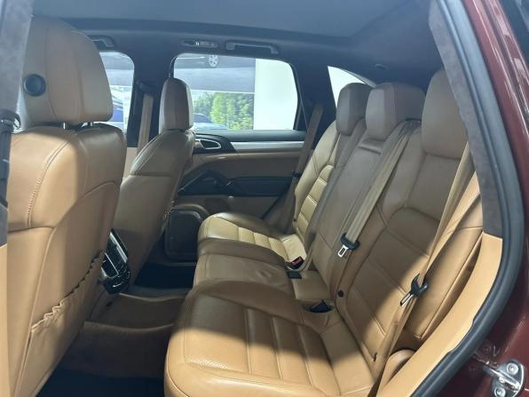 Porsche Cayenne II (958) с пробегом 2011 года, цена 2 450 000 рублей, 87463 км, внедорожник, Автокод Объявления