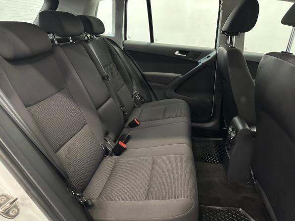 Volkswagen Tiguan I Рестайлинг с пробегом 2015 года, цена 1 330 000 рублей, 182660 км, внедорожник, Автокод Объявления