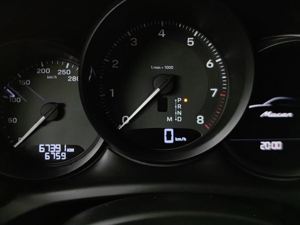 Porsche Macan I Рестайлинг 2 с пробегом 2022 года, цена 6 300 000 рублей, 67320 км, внедорожник, Автокод Объявления