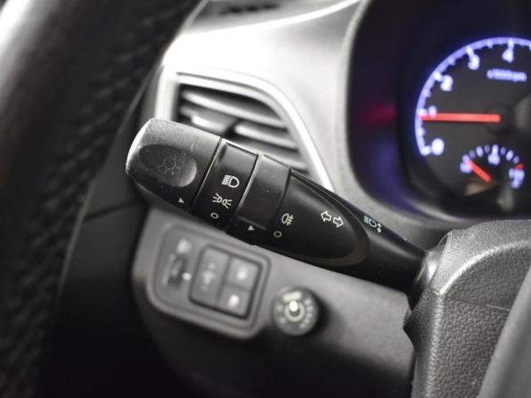 Hyundai Solaris II с пробегом 2018 года, цена 799 900 рублей, 190540 км, седан, Автокод Объявления
