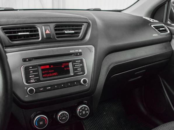 Kia Rio III с пробегом 2015 года, цена 960 000 рублей, 182948 км, седан, Автокод Объявления