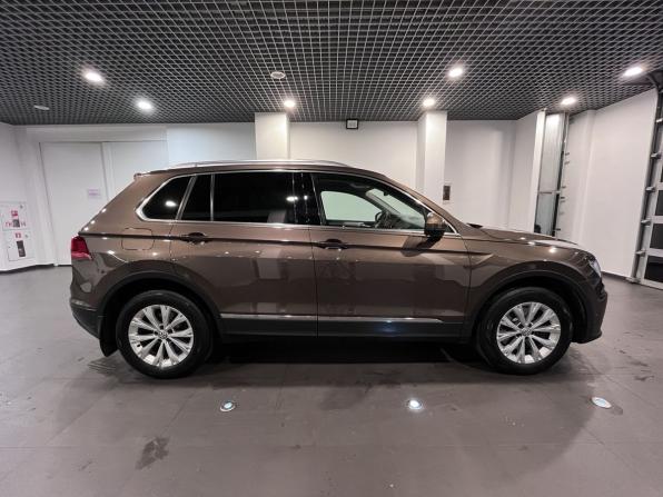 Volkswagen Tiguan II с пробегом 2017 года, цена 1 960 000 рублей, 236320 км, внедорожник, Автокод Объявления