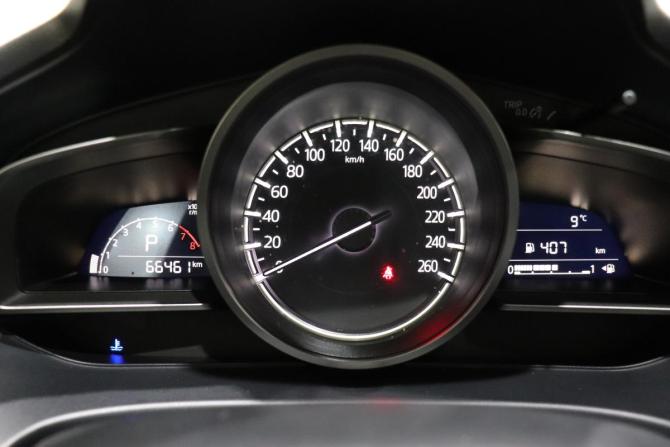 Mazda 3 III (BM) Рестайлинг с пробегом 2018 года, цена 1 510 000 рублей, 66450 км, седан, Автокод Объявления