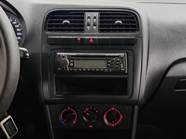 Volkswagen Polo V с пробегом 2013 года, цена 870 000 рублей, 60703 км, седан, Автокод Объявления