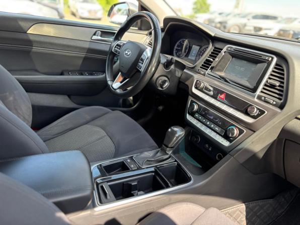 Hyundai Sonata VII (LF) Рестайлинг с пробегом 2018 года, цена 1 904 000 рублей, 130400 км, седан, Автокод Объявления