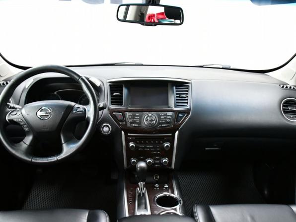 Nissan Pathfinder IV с пробегом 2016 года, цена 2 097 000 рублей, 170000 км, внедорожник, Автокод Объявления