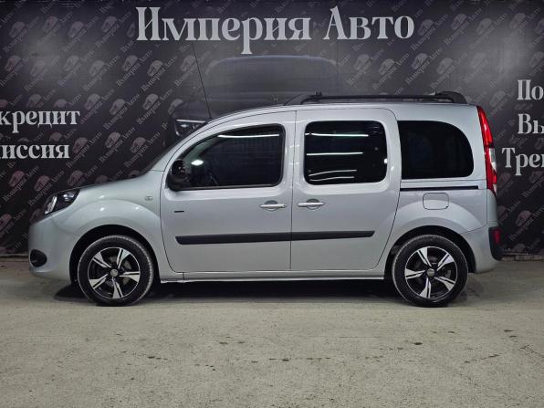 Renault Kangoo II Рестайлинг с пробегом 2020 года, цена 1 530 000 рублей, 122400 км, минивэн, Автокод Объявления