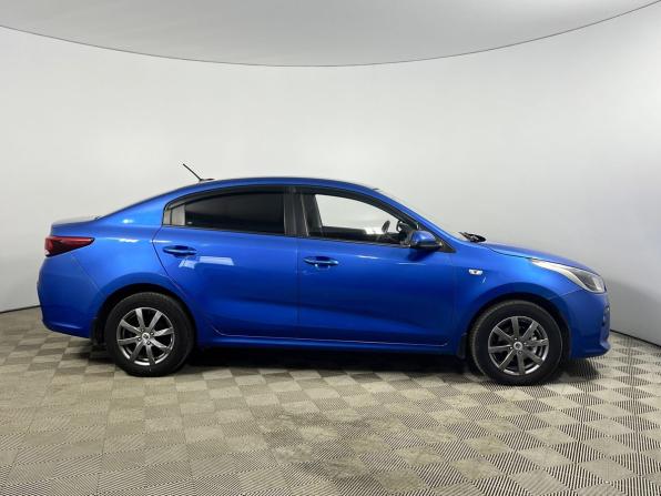 Kia Rio IV с пробегом 2018 года, цена 1 475 000 рублей, 77024 км, седан, Автокод Объявления