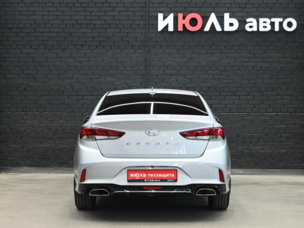 Hyundai Sonata VII (LF) Рестайлинг с пробегом 2018 года, цена 1 950 000 рублей, 174803 км, седан, Автокод Объявления