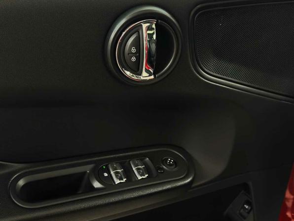 Mini Countryman II с пробегом 2018 года, цена 1 360 000 рублей, 193388 км, внедорожник, Автокод Объявления