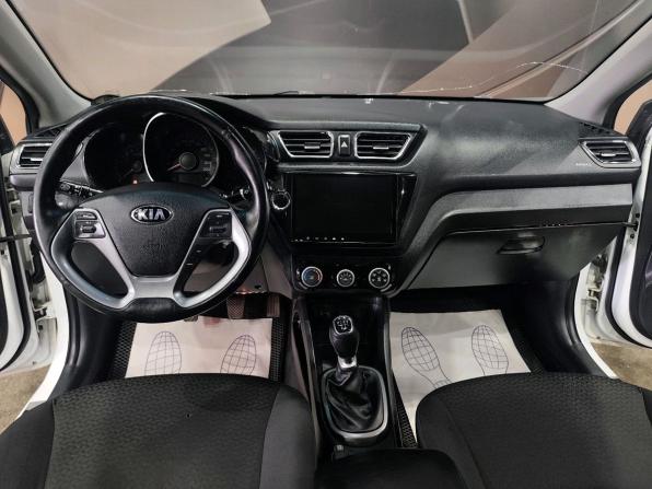Kia Rio III Рестайлинг с пробегом 2016 года, цена 999 000 рублей, 121143 км, седан, Автокод Объявления