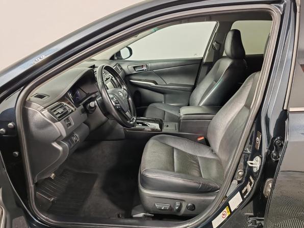 Toyota Camry VII (XV50) Рестайлинг с пробегом 2015 года, цена 1 449 000 рублей, 226296 км, седан, Автокод Объявления